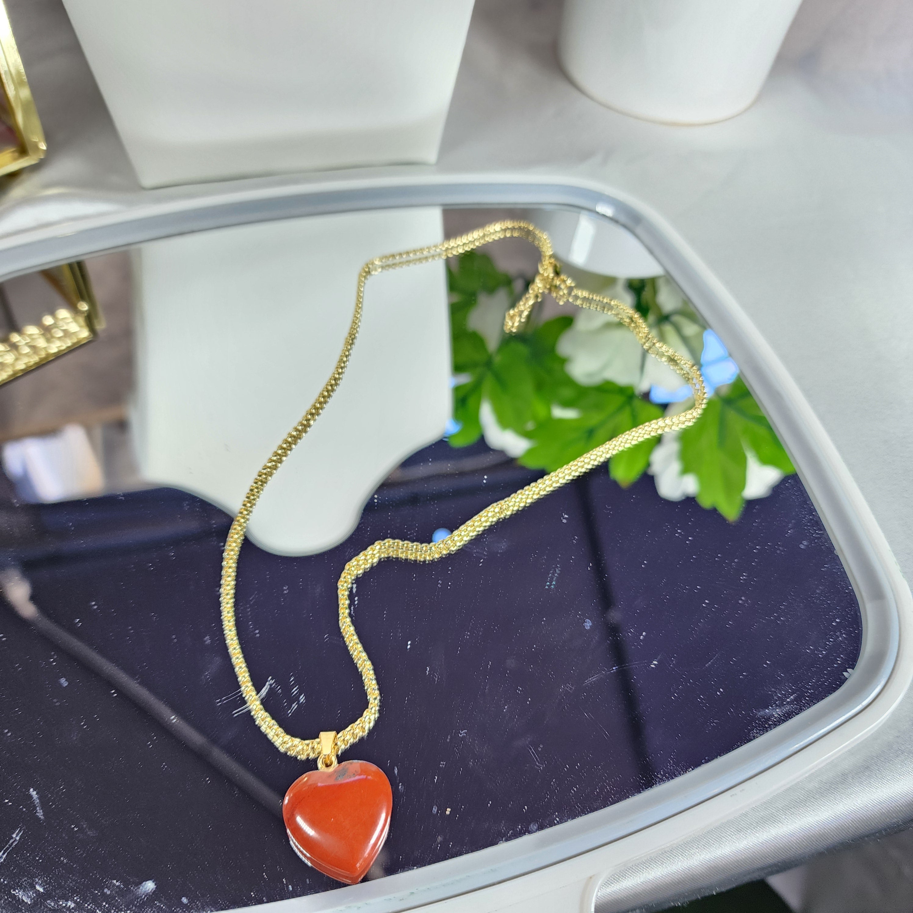 💮Gold-plated thin choker with a red passion heart.📿