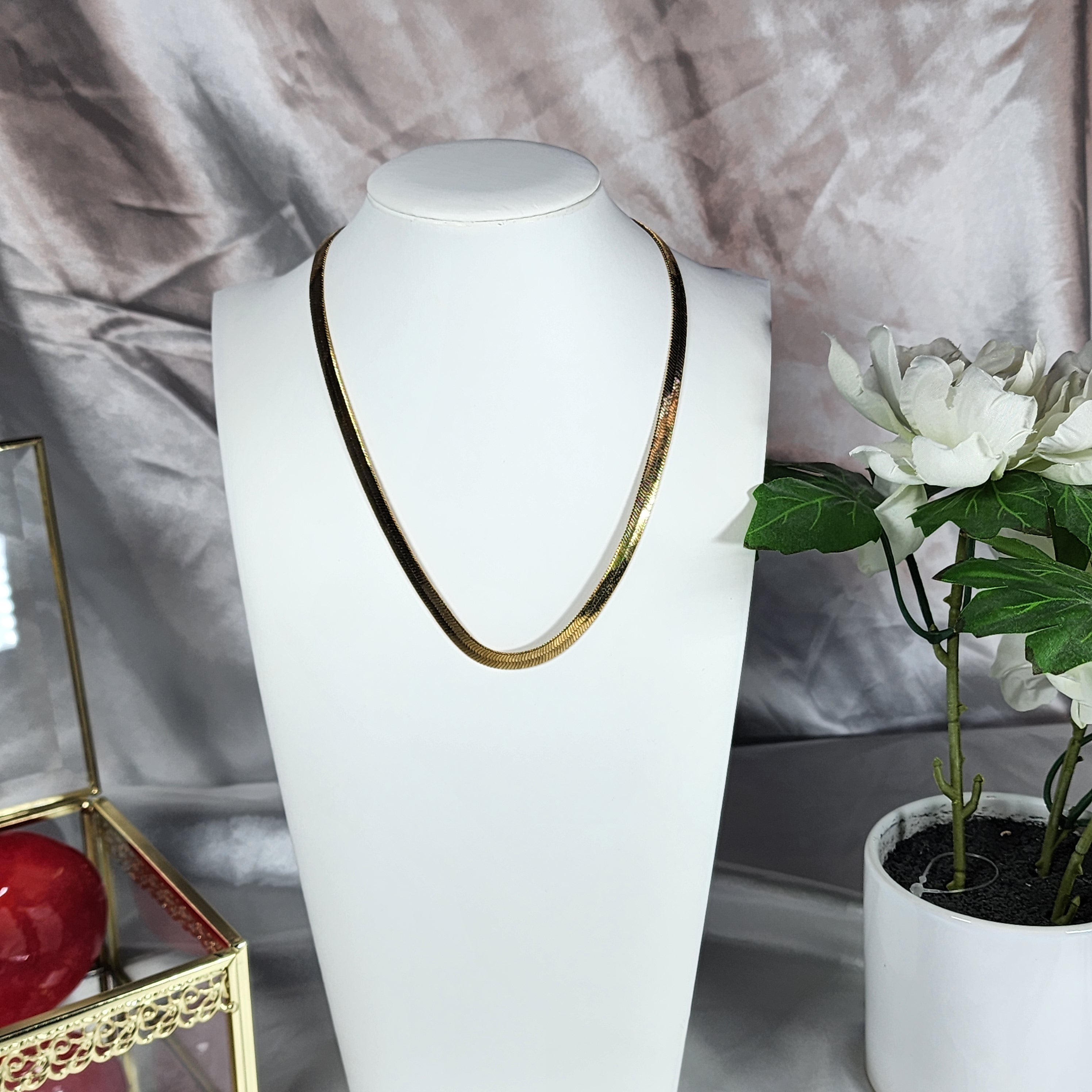 💮Vermeil herringbone choker necklace.📿