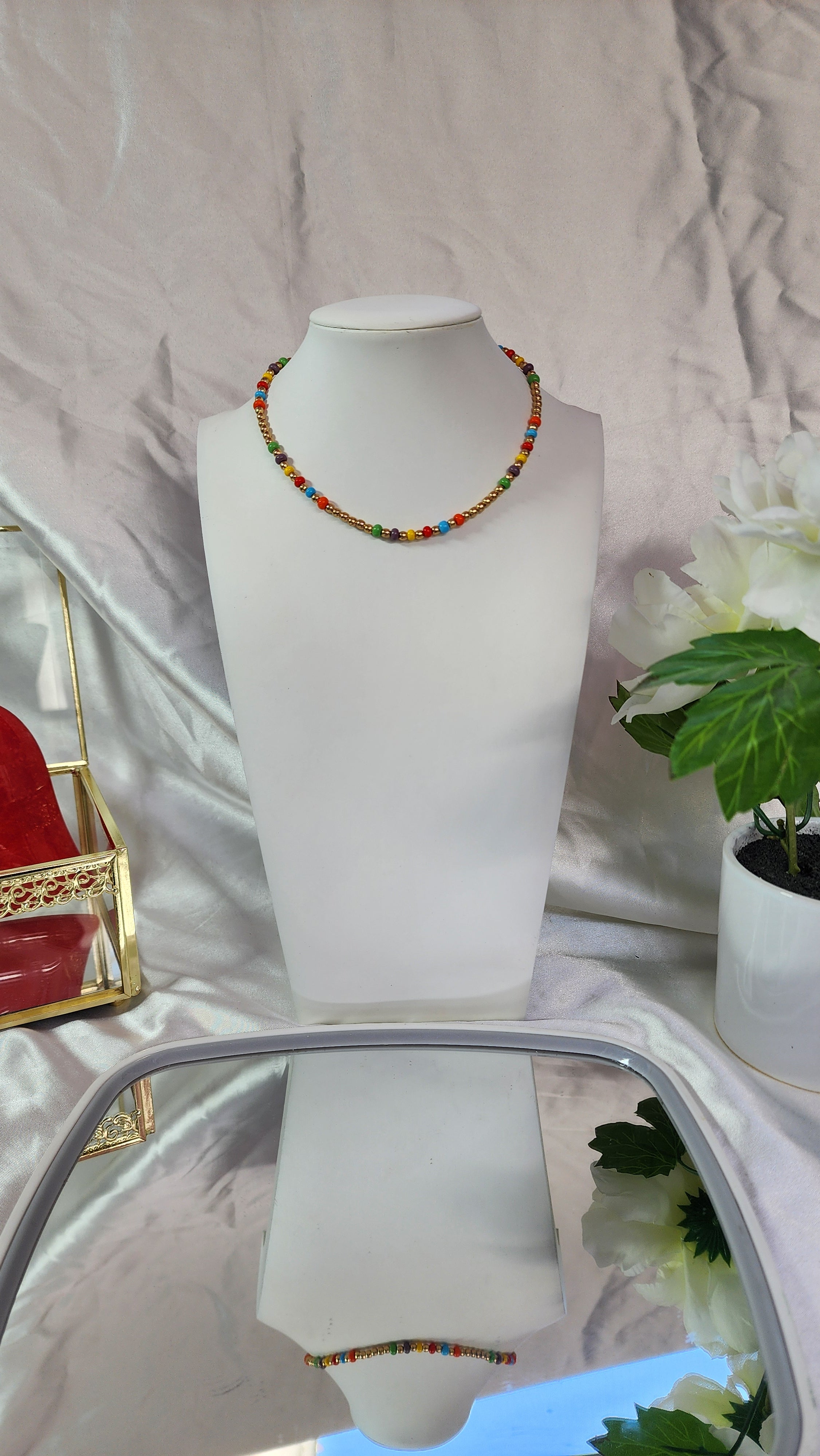 💮Multicolor round stone choker.📿