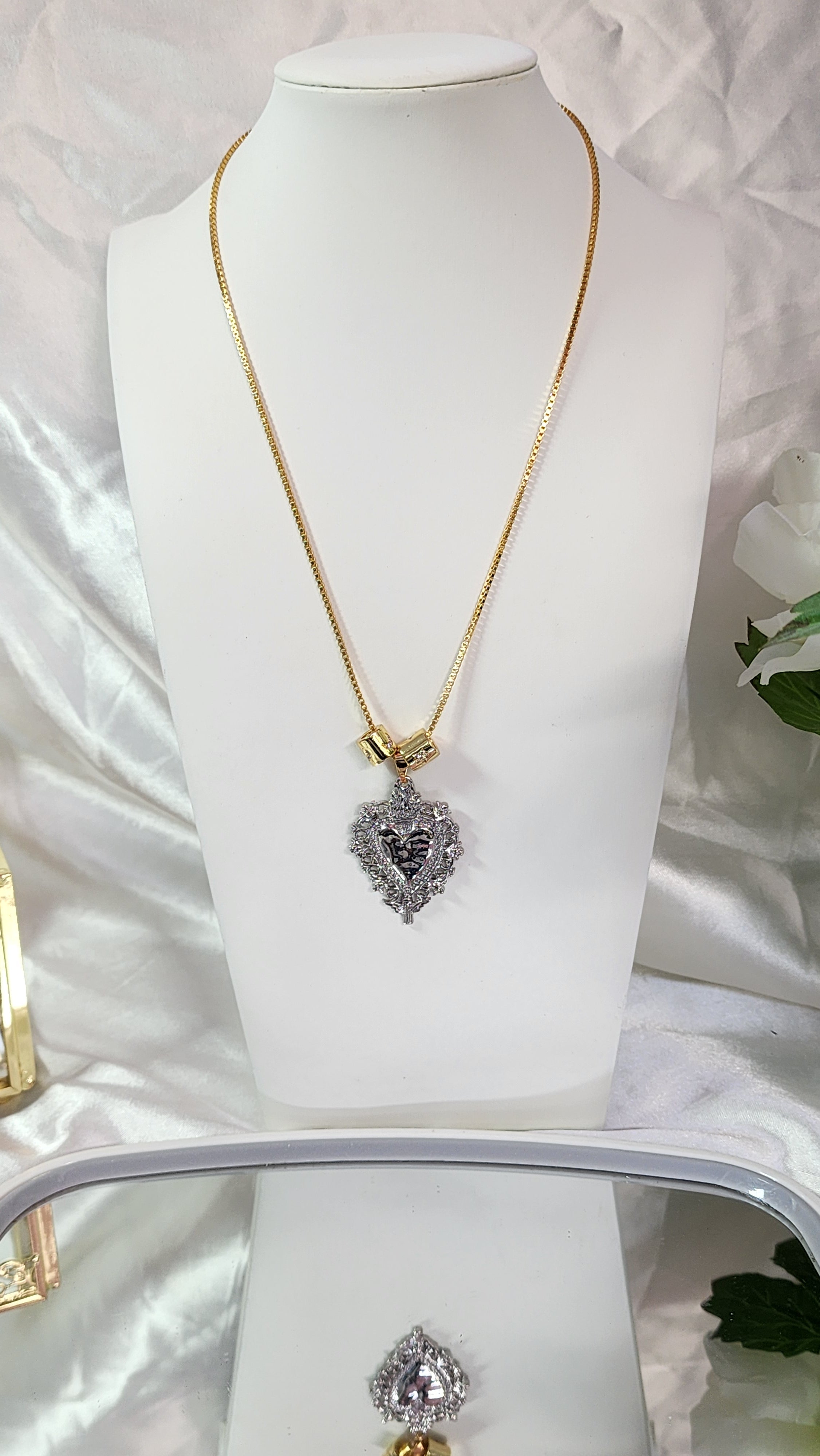 💮Sacred Heart Necklace, Miraculous Medal Pendant, Catholic Faith.📿