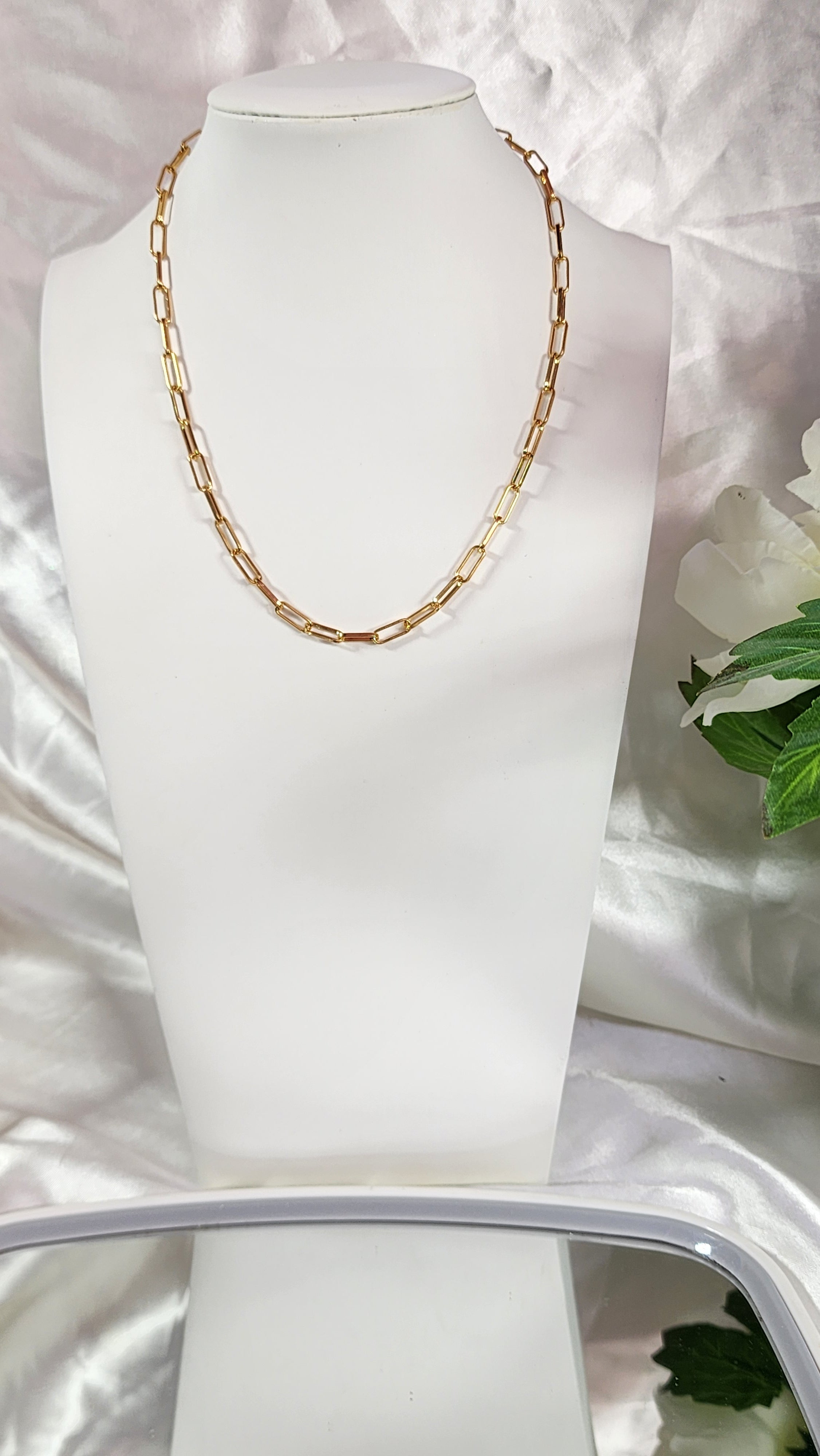 💮Rectangular round wire choker necklace.📿
