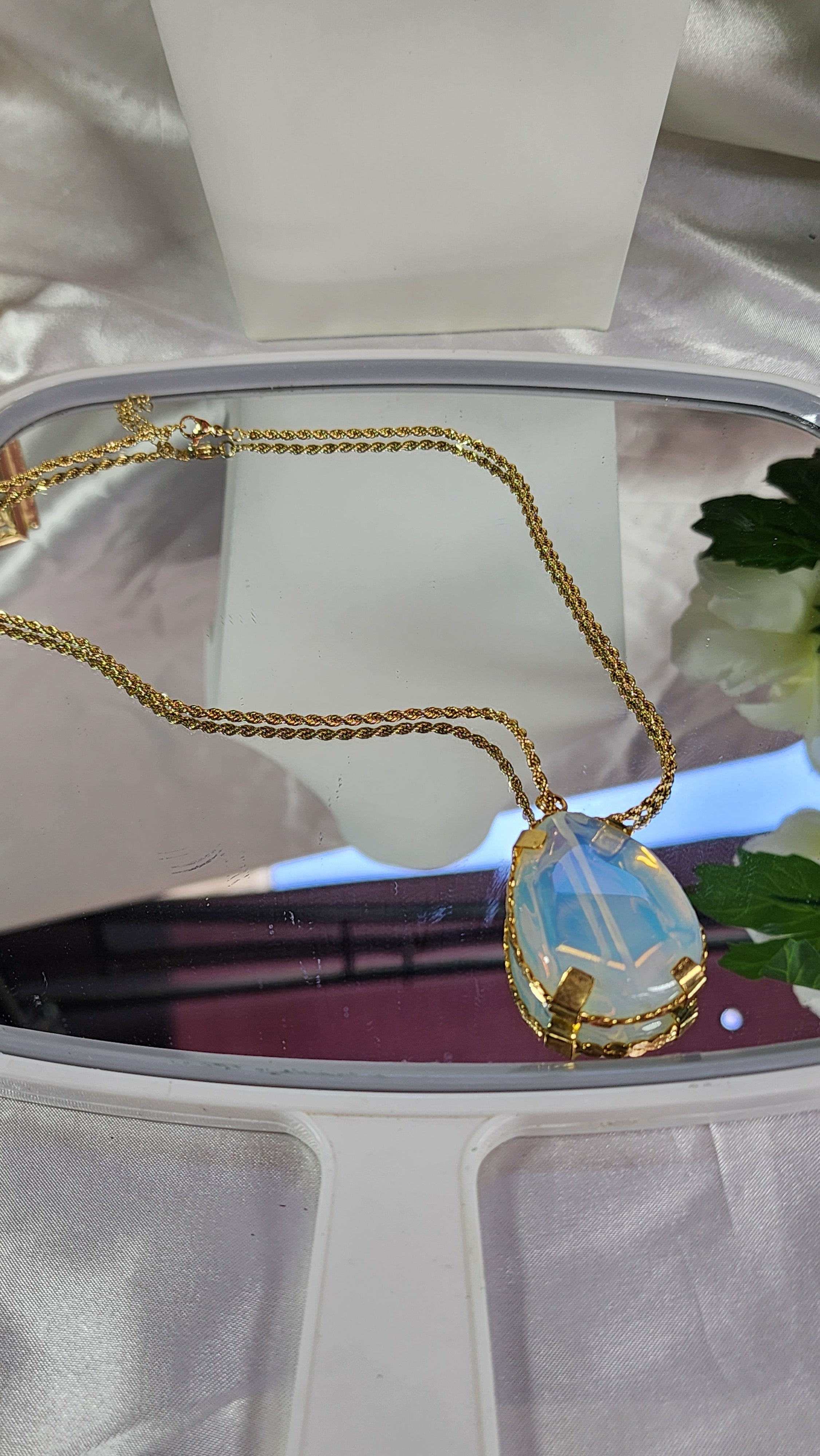 💮Rainbow moonstone necklace. Teardrop pendant.📿