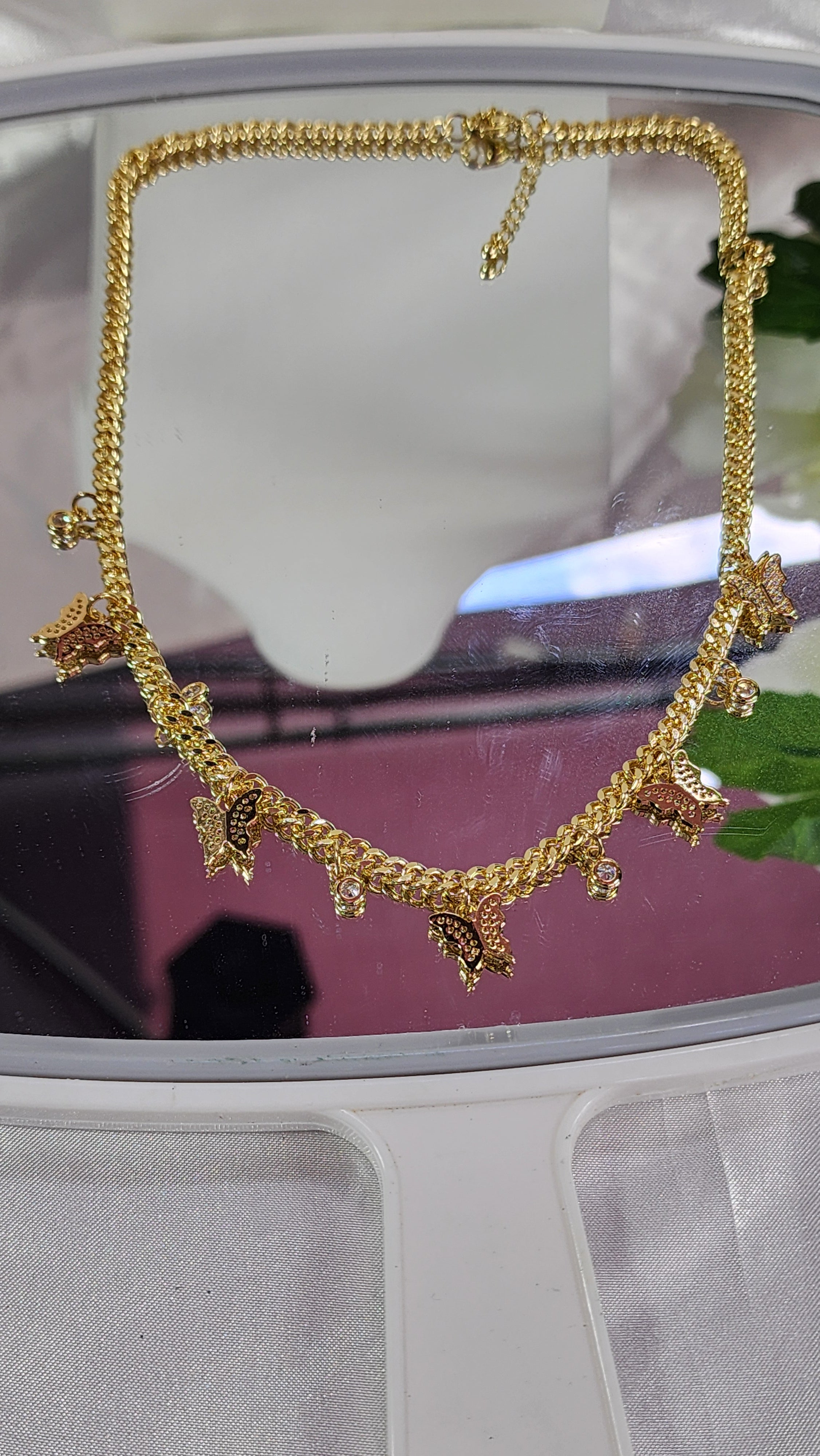 💮Gold-plated butterfly choker necklace.📿