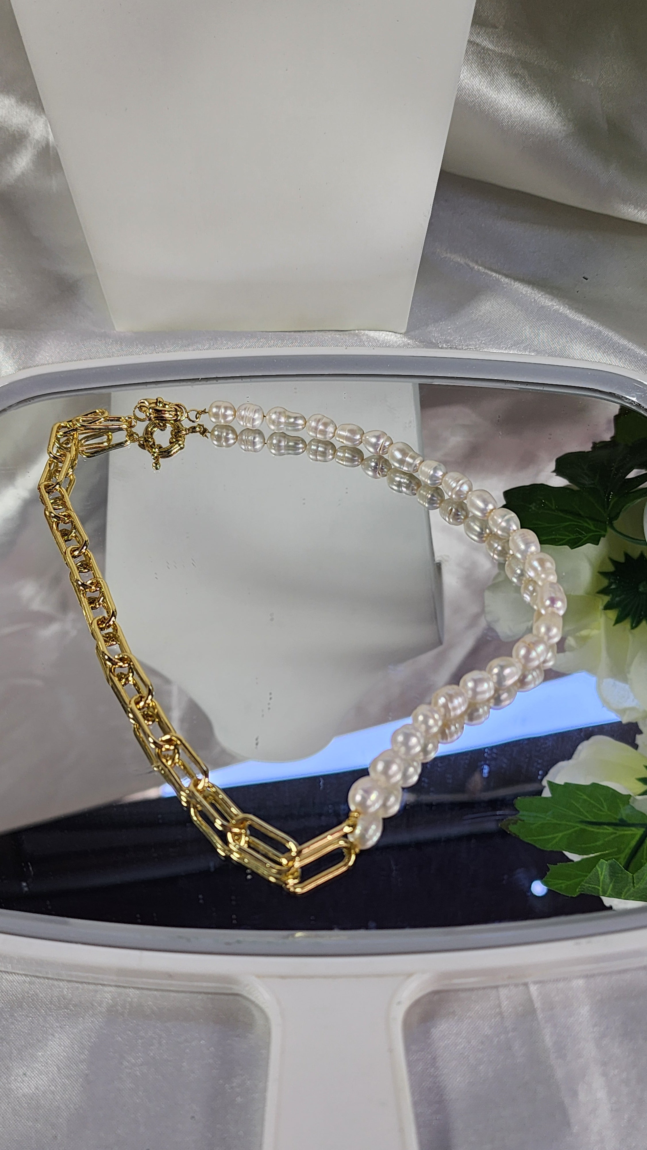 💮Baroque pearl choker necklace, half pearl and half paperclip.📿