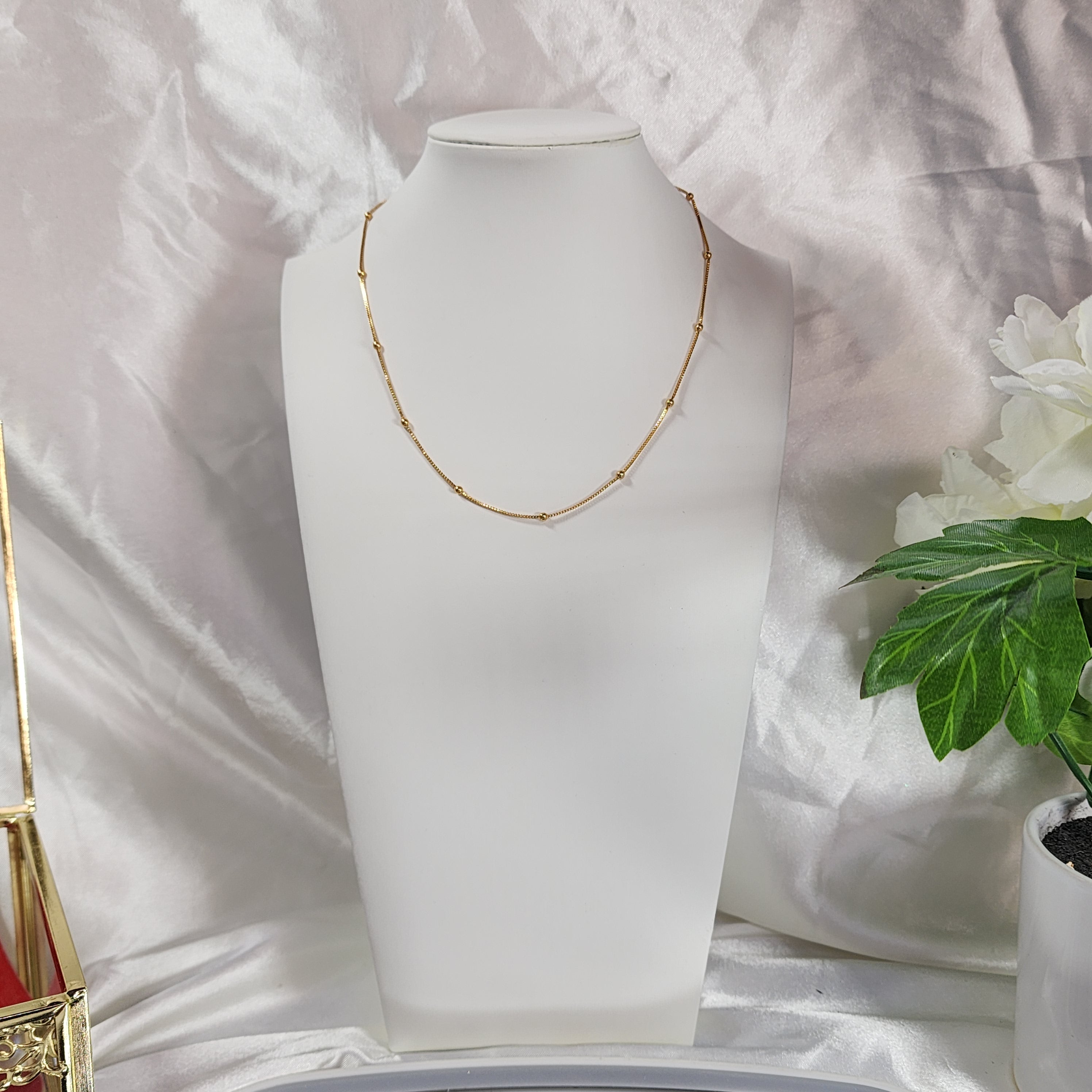 💮Gold-plated thin choker with beads.📿