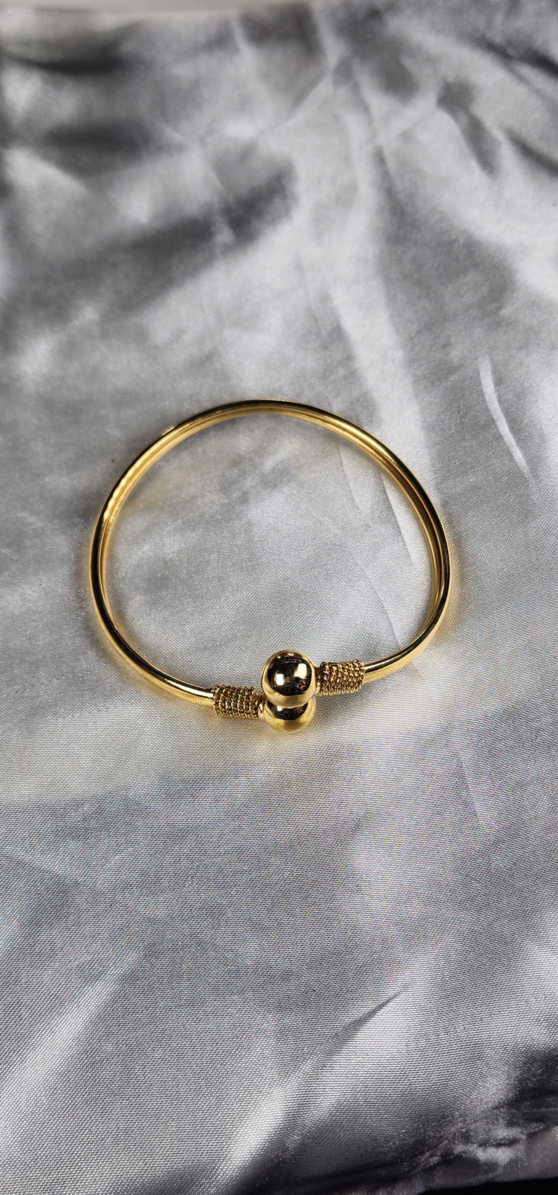 💮Plain bracelet with two balls.📿