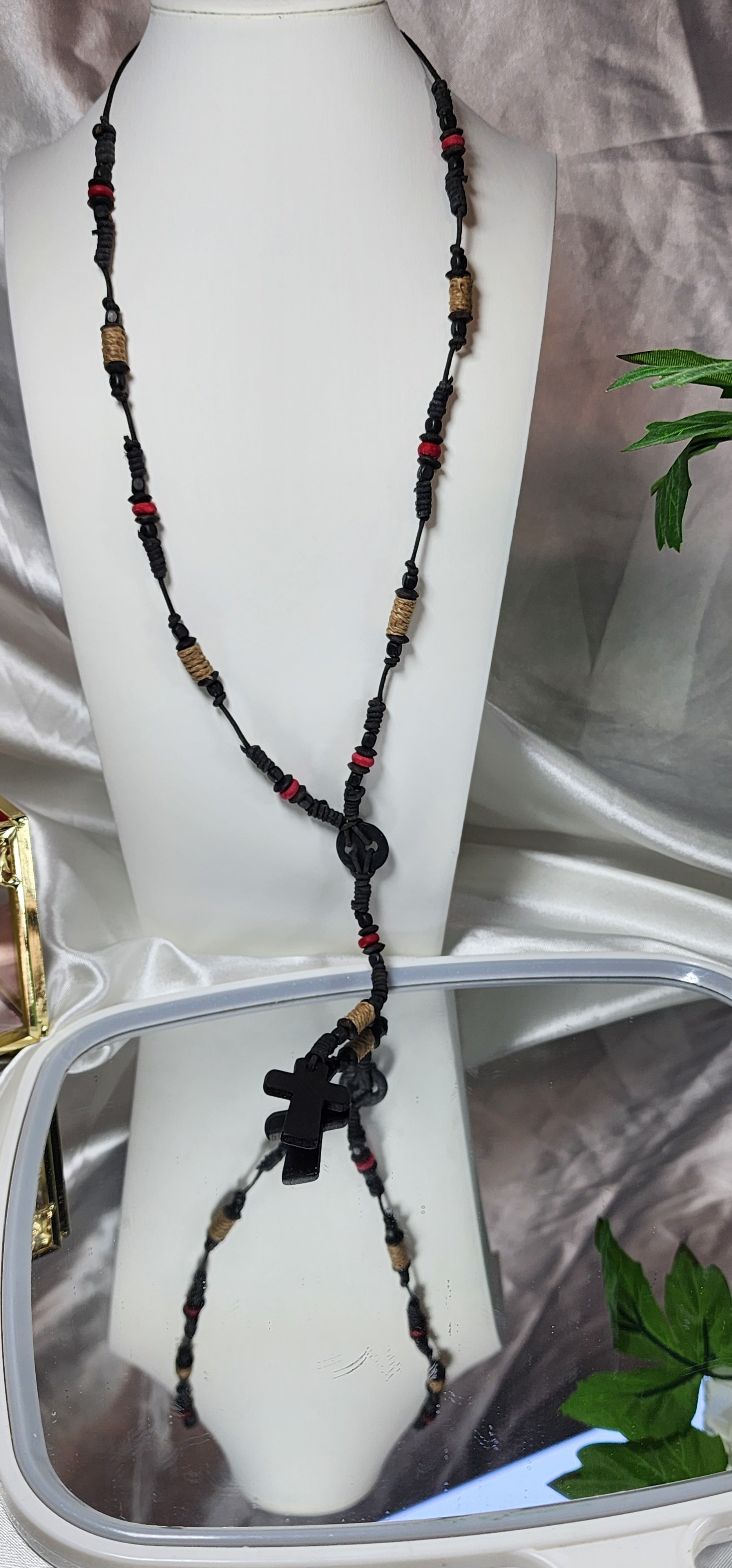 💮Religious necklace with handcrafted cross pendant.📿