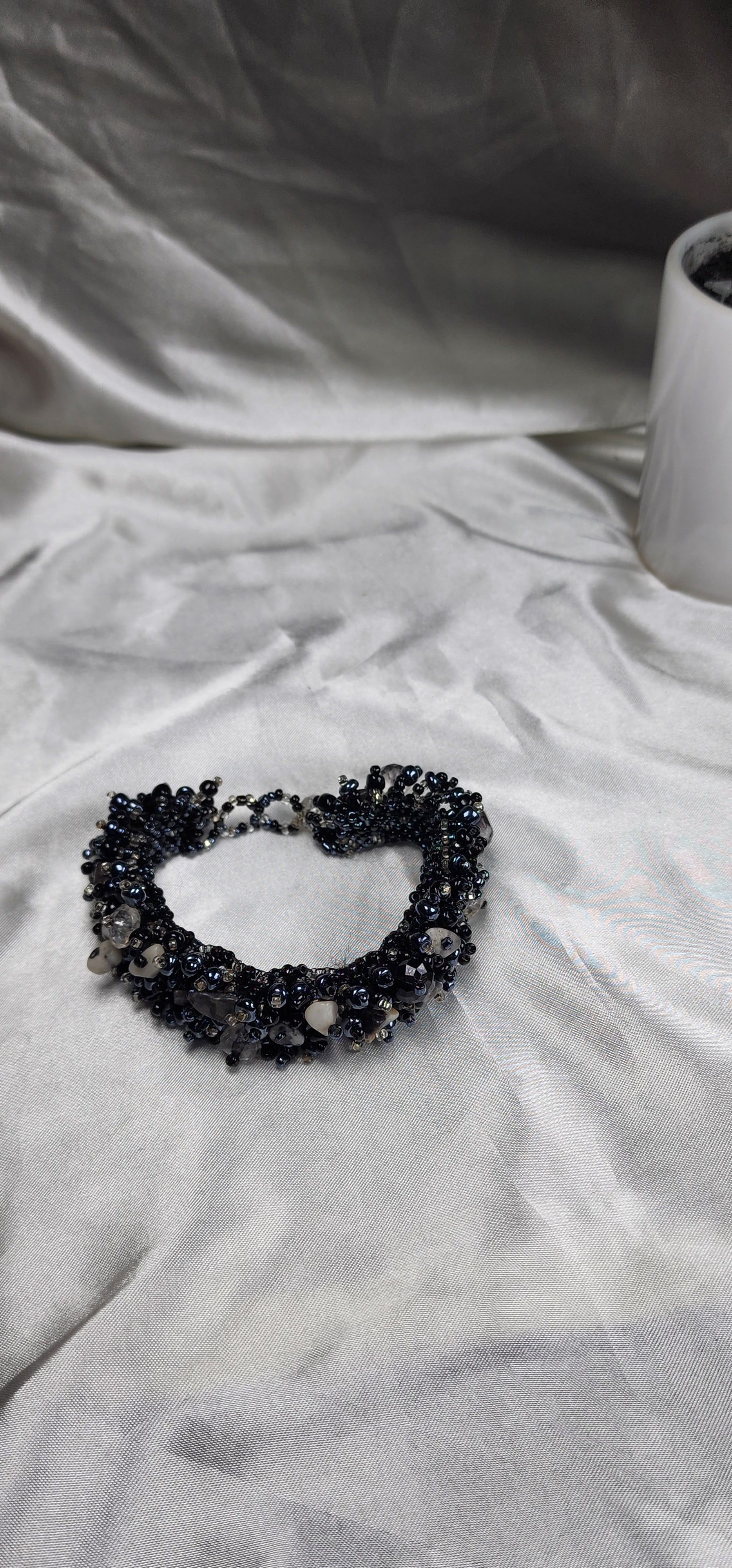 💮Elegant woven mesh beaded bracelet.📿