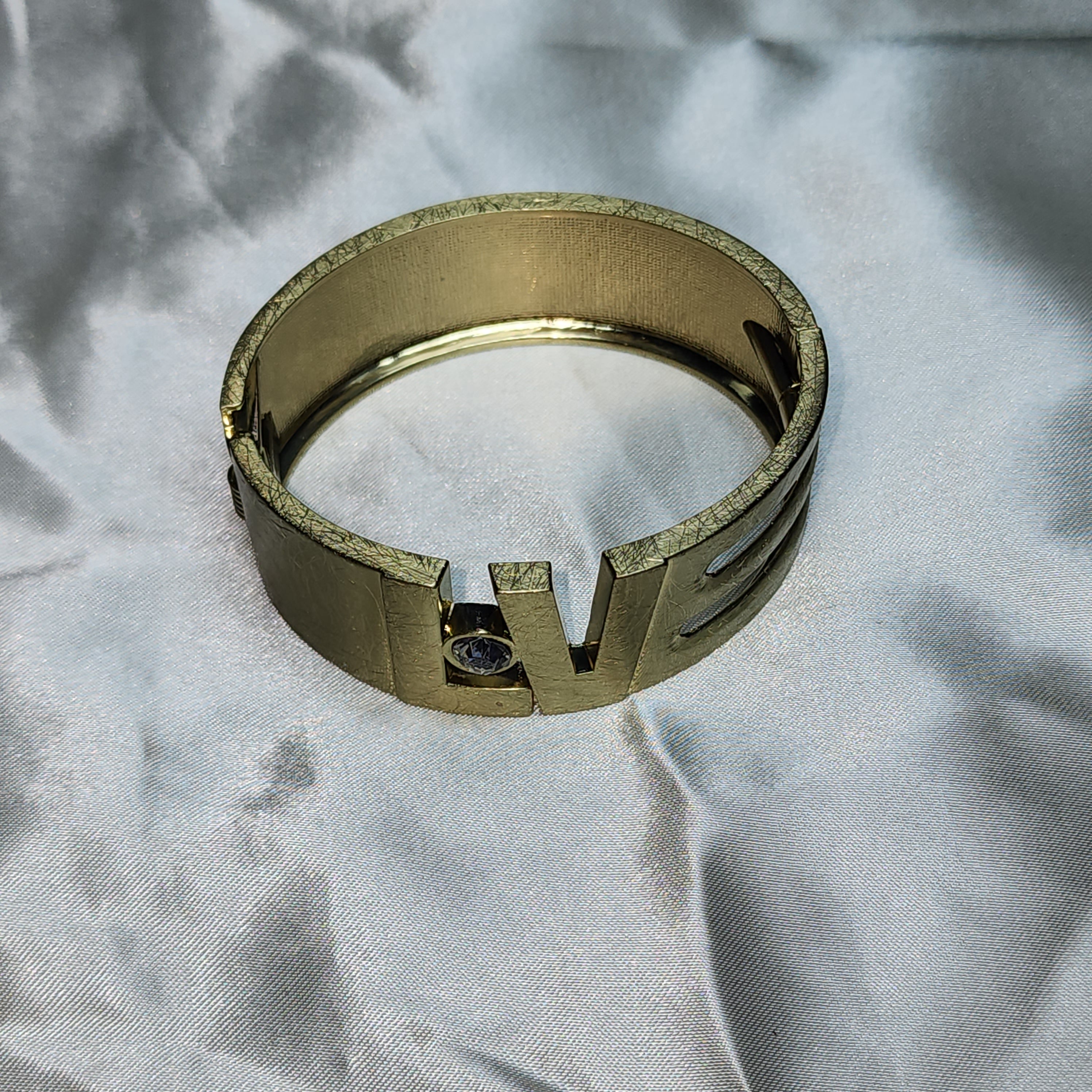 💮Beautiful Love bracelet.📿