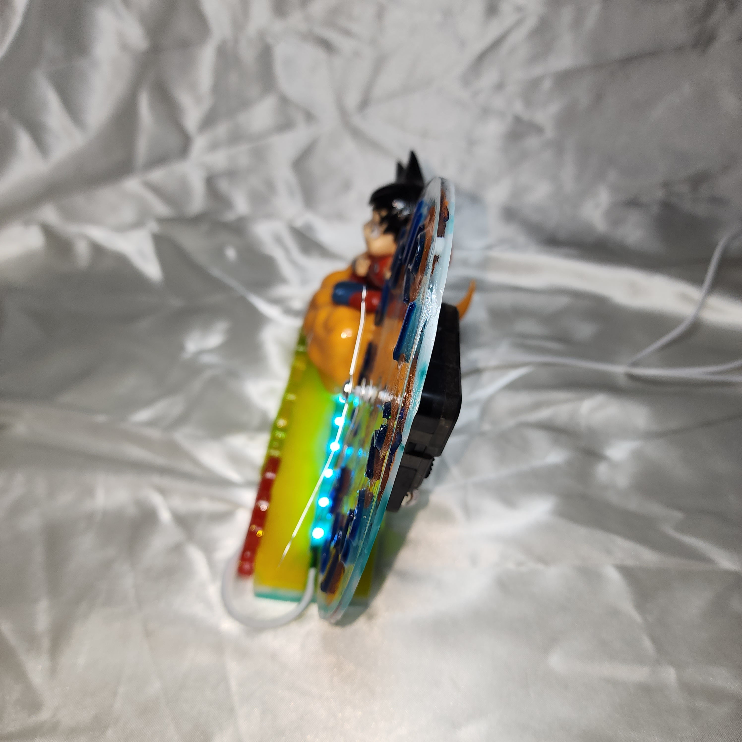 🏵️Resin clock-lamp of Goku on the flying cloud in Dragon Ball🕐☁️⭐