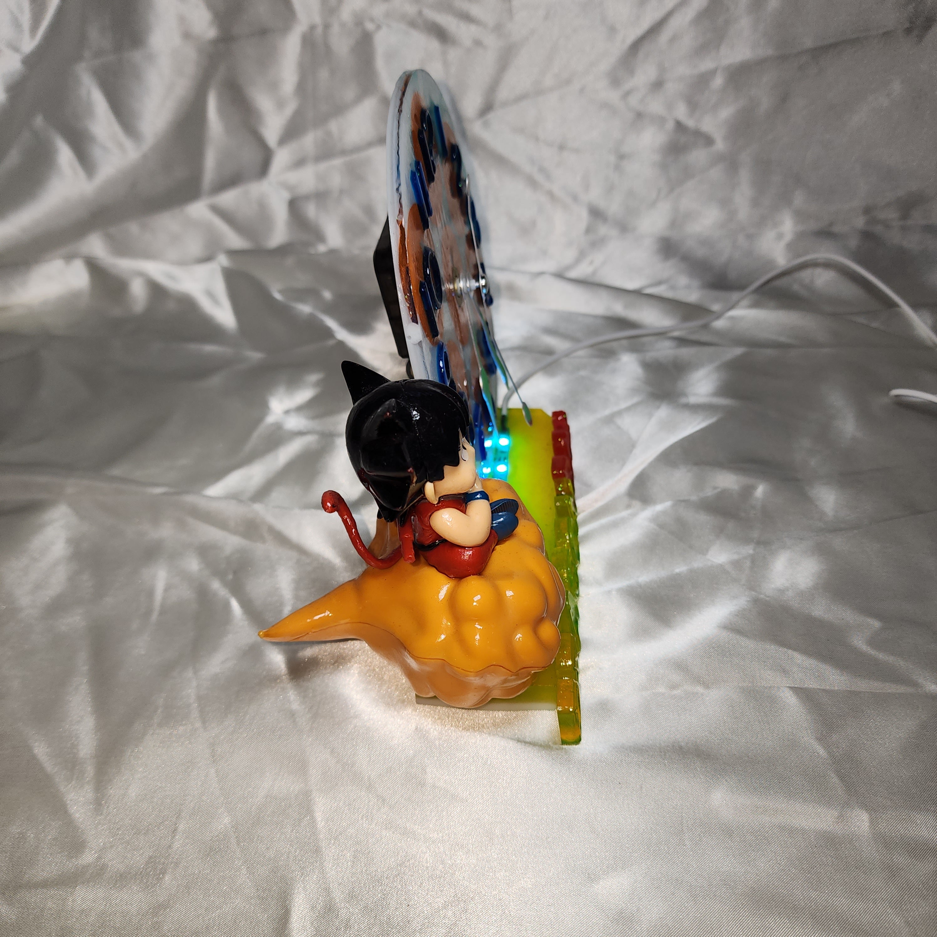 🏵️Resin clock-lamp of Goku on the flying cloud in Dragon Ball🕐☁️⭐