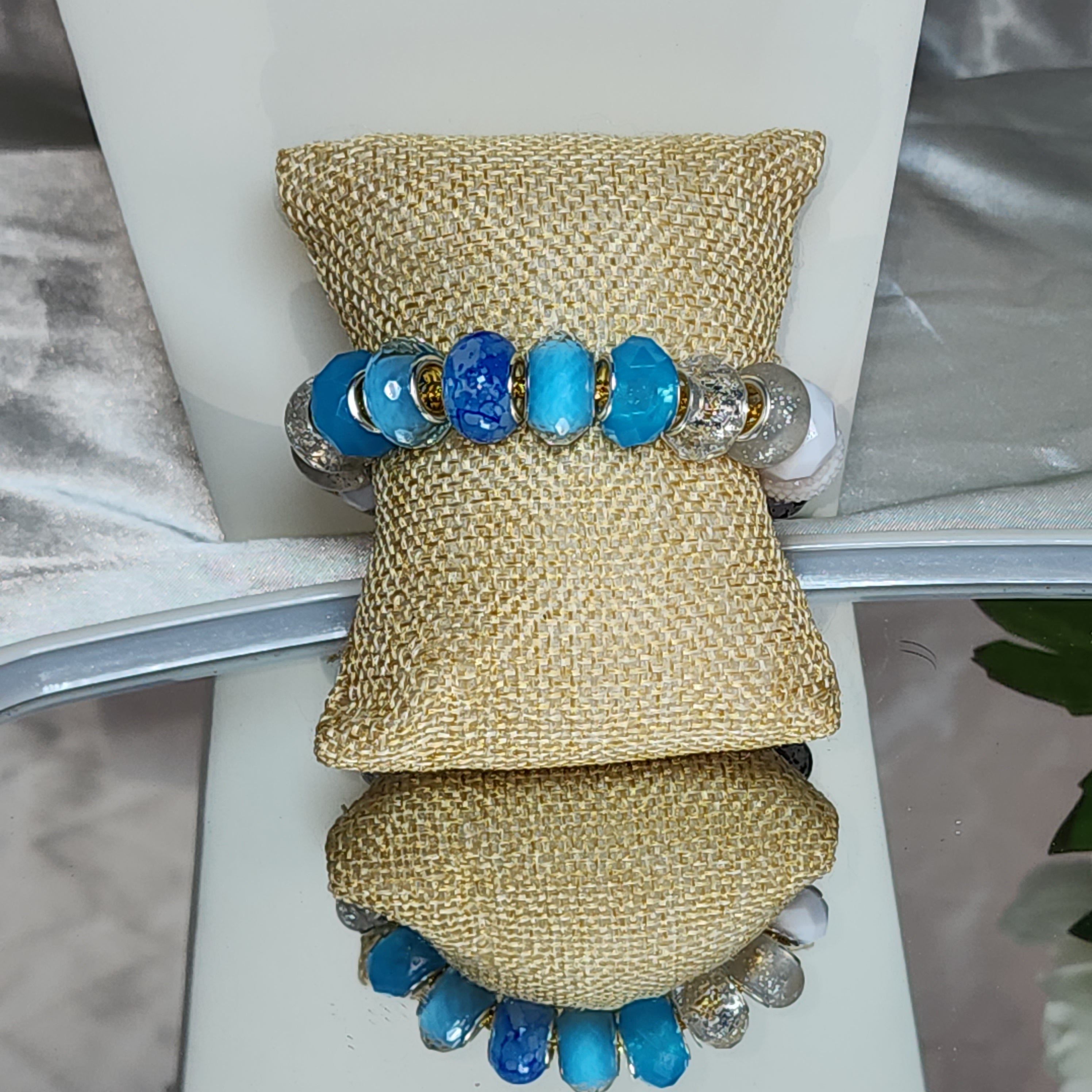 💮Beautiful colorful bracelet with different designs.📿