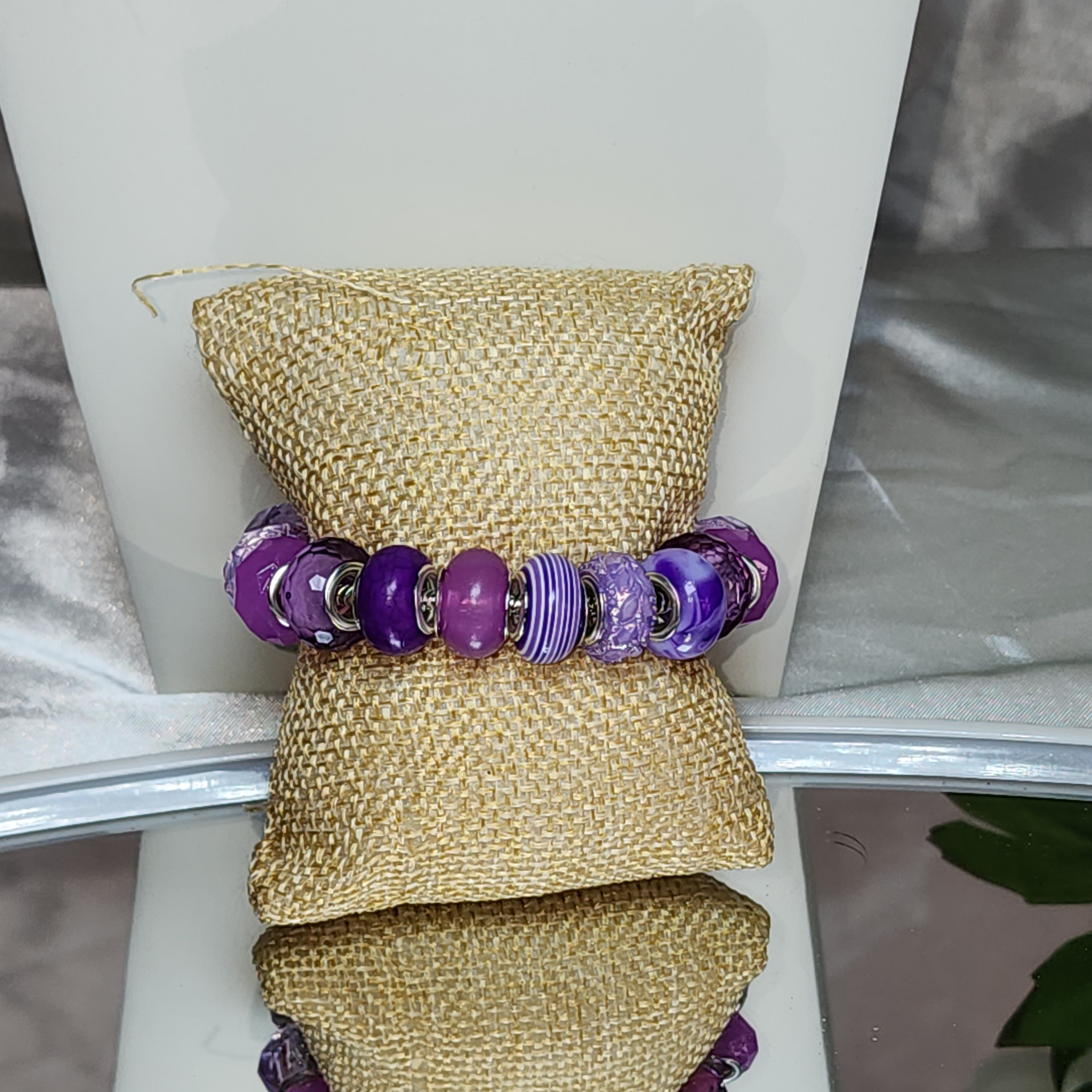 💮Beautiful colorful bracelet with different designs.📿