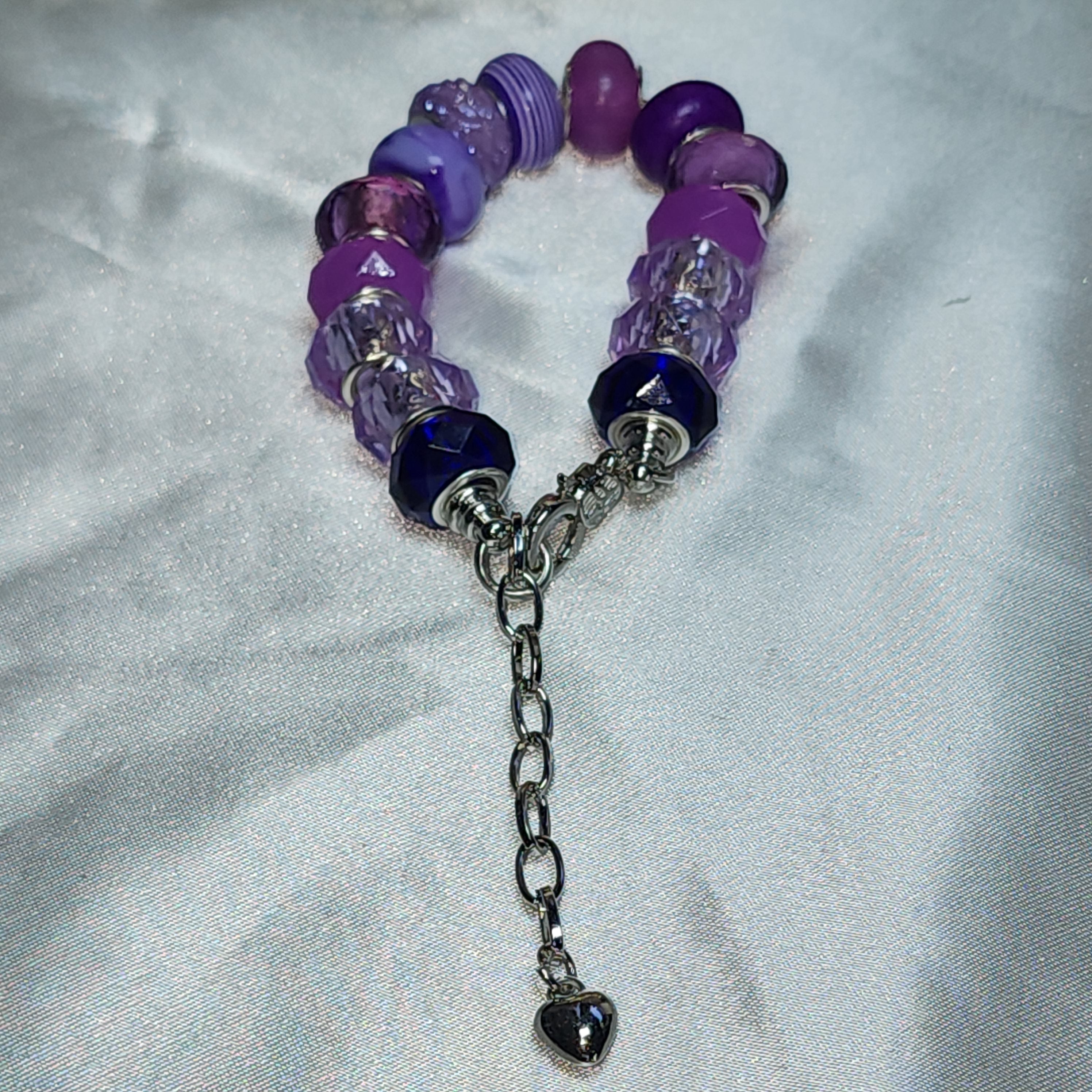 💮Beautiful colorful bracelet with different designs.📿
