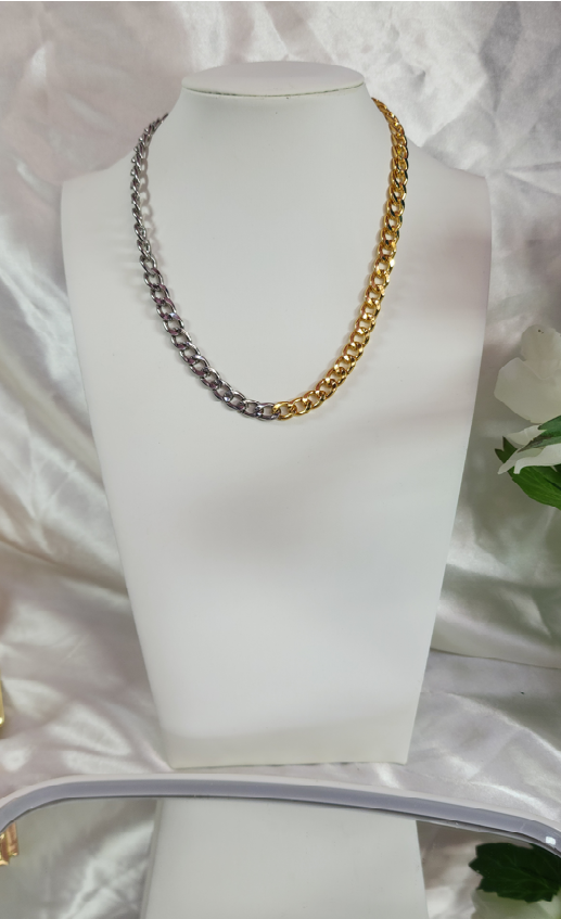 💮Two-tone link chain choker.📿